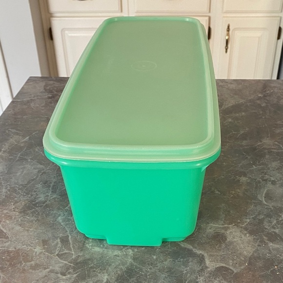 Tupperware Vintage Jade Lettuce Keeper & Vegetable Crisper Or Bread Keeper - Picture 3 of 11